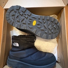 10/18まで！
THE NORTH FACE デナリベスト&ヌプシブーツの画像