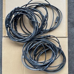 格安放出！太陽光パネル120w5枚、125w2枚セット、接続ケーブル付き。の画像