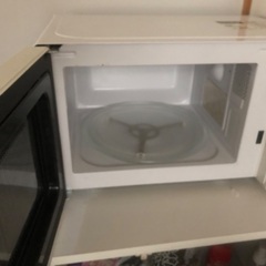本日中限定。電子レンジ　白ホワイト700w対応　の画像