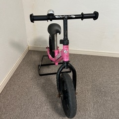 ストライダー（ピンク）の画像