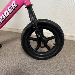 ストライダー（ピンク）の画像