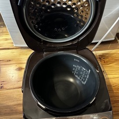 ZOJIRUSHI 象印 IH炊飯器NP-GJ05 3合炊き の画像