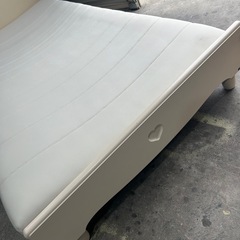 カリモク　シングルベッドの画像