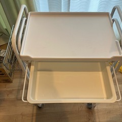 キャスター付き3段引き出し付きラックの画像