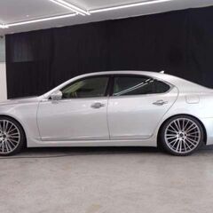 レクサス LS460 バージョンC Iパッケージ　走行距離11.5万キロ　総額140万円　自社ローン　信用回復ローンの画像