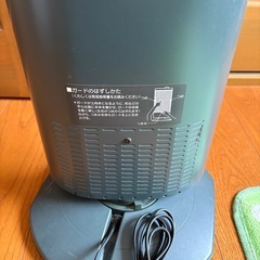 縦型電気ストーブの画像