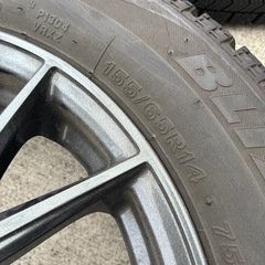 スタッドレスタイヤ　155/65R14 ホイール付き　軽自動車の画像