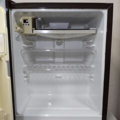 TOSHIBA  東芝冷蔵庫 1ドア GR-HB40A2L(T) 外形寸法 幅425mm x 奥行450mm x 高さ520mm 定格内容積39L の画像