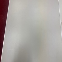 オフィスデスクの画像