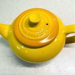 ル・クルーゼ　ティーポットの画像