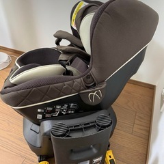 エールべべ クルット6iの画像