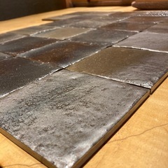 新品未使用　　高級タイルの画像