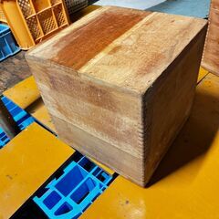 木 プロック 1辺30cmの画像
