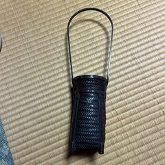 金属製花瓶の画像