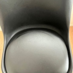 ニトリ　イームズ風チェア
の画像
