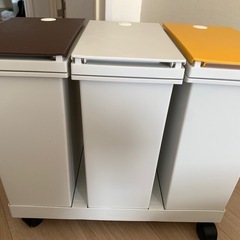 分別ゴミ箱の画像