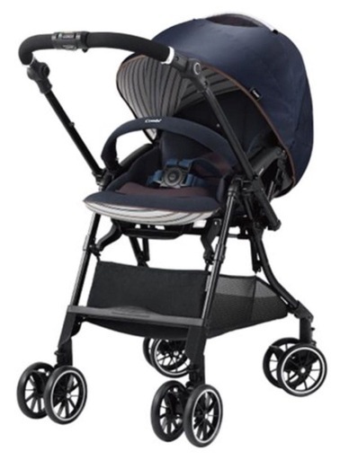 ［美品✨］ 手洗い清掃済み combi スゴカル　4キャス　コンパクト　ハンドル角度調節　両対面式　エッグショック付　福岡