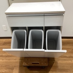 ダストキャビネット【町田市再生家具】　252030の画像