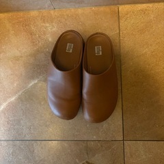 フィットフロップ　サボ　皮　23cmの画像