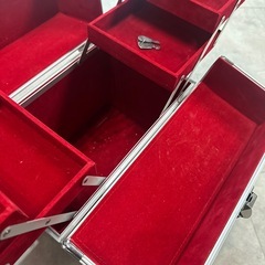 【取引中】化粧品 入れの画像