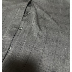 長袖シャツ 黒 シンプル カジュアルの画像