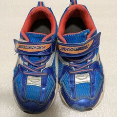 瞬足　スニーカー　18.0の画像