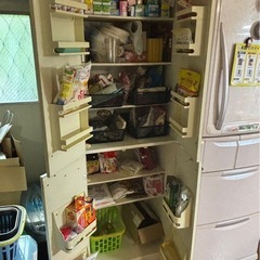 パントリー　キャビネットの画像