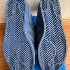 ウィメンズ adidas Superstar ネイビー スニーカー 23.5cmの画像