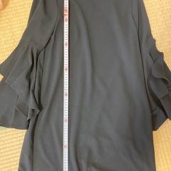 【ZARA】短め真っ黒ワンピースの画像