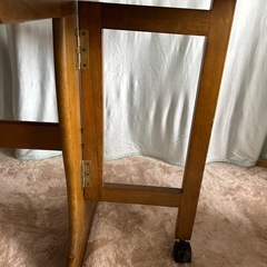 ダイニングテーブルの画像