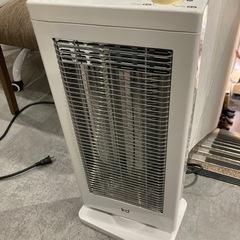 【ジモティー割】Home Electronics カーボンヒーター（ID1447）の画像