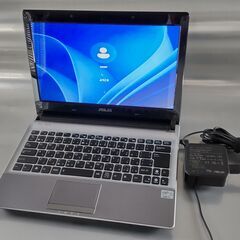 ASUS制　ノートパソコンの画像