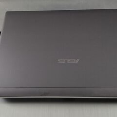 ASUS制　ノートパソコンの画像