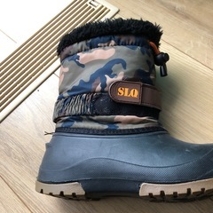 キッズスノーブーツと長靴セットの画像