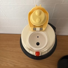 サーモス　水筒
の画像