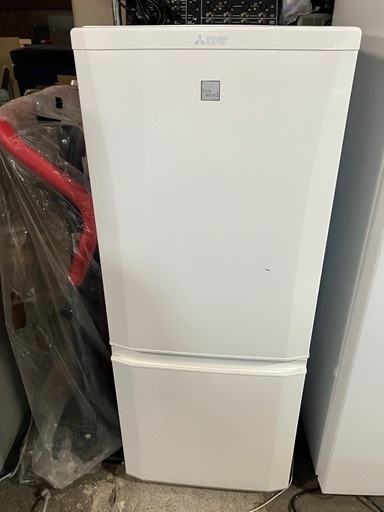 2510-382 三菱ノンフロン冷凍冷蔵庫 MR-P15ED-KW 2018年製 定格内容積 146L 動作確認済み キズ 汚れあり