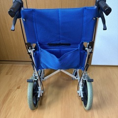 ケアテックジャパン★アルミ　軽量　車イス★折り畳み　こんぱコンパクトの画像