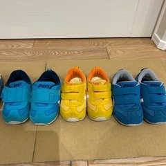 子供　靴　キッズ　シューズ　の画像