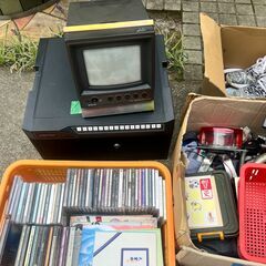 【本日限定無料】車パーツ・カセットプレイヤー・CD・LPレコード・テレビ・電気機器・他雑貨の画像