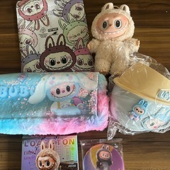 ラブブ　ぬいぐるみ　筆箱　ポップマートの画像