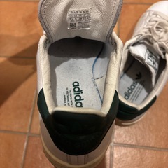 adidas レディーススニーカーセットの画像