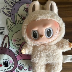 ラブブ　ぬいぐるみ　筆箱　ポップマートの画像