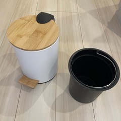 ゴミ箱の画像