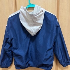 キッズ フード付きパーカー　裏起毛　140　 の画像