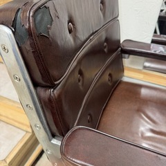 美容室　椅子　スタイリングチェア　4脚セットの画像