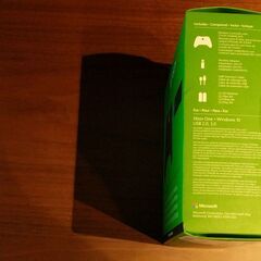 Xbox One ワイヤレス コントローラー（PC用アダプター付属）の画像