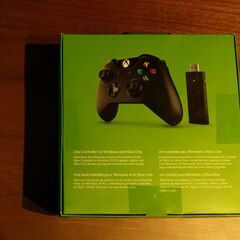 Xbox One ワイヤレス コントローラー（PC用アダプター付属）の画像