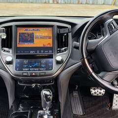 クラウンハイブリッド　アスリートS 黒　２１０系の画像