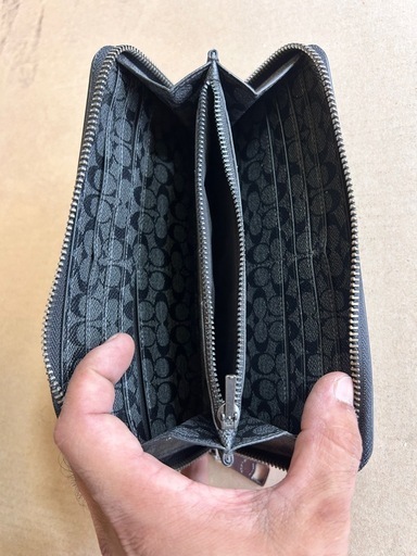 ミッキーコラボコーチ長財布