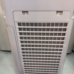 ジャングルジャングル貝塚店　加湿空気清浄機　シャープ　プラズマクラスター7000　KC-R50　2024　加湿器　空気清浄機　SHARP　乾燥　冬　空気　高年式　家電　貝塚　二色浜　クリーニング済みの画像